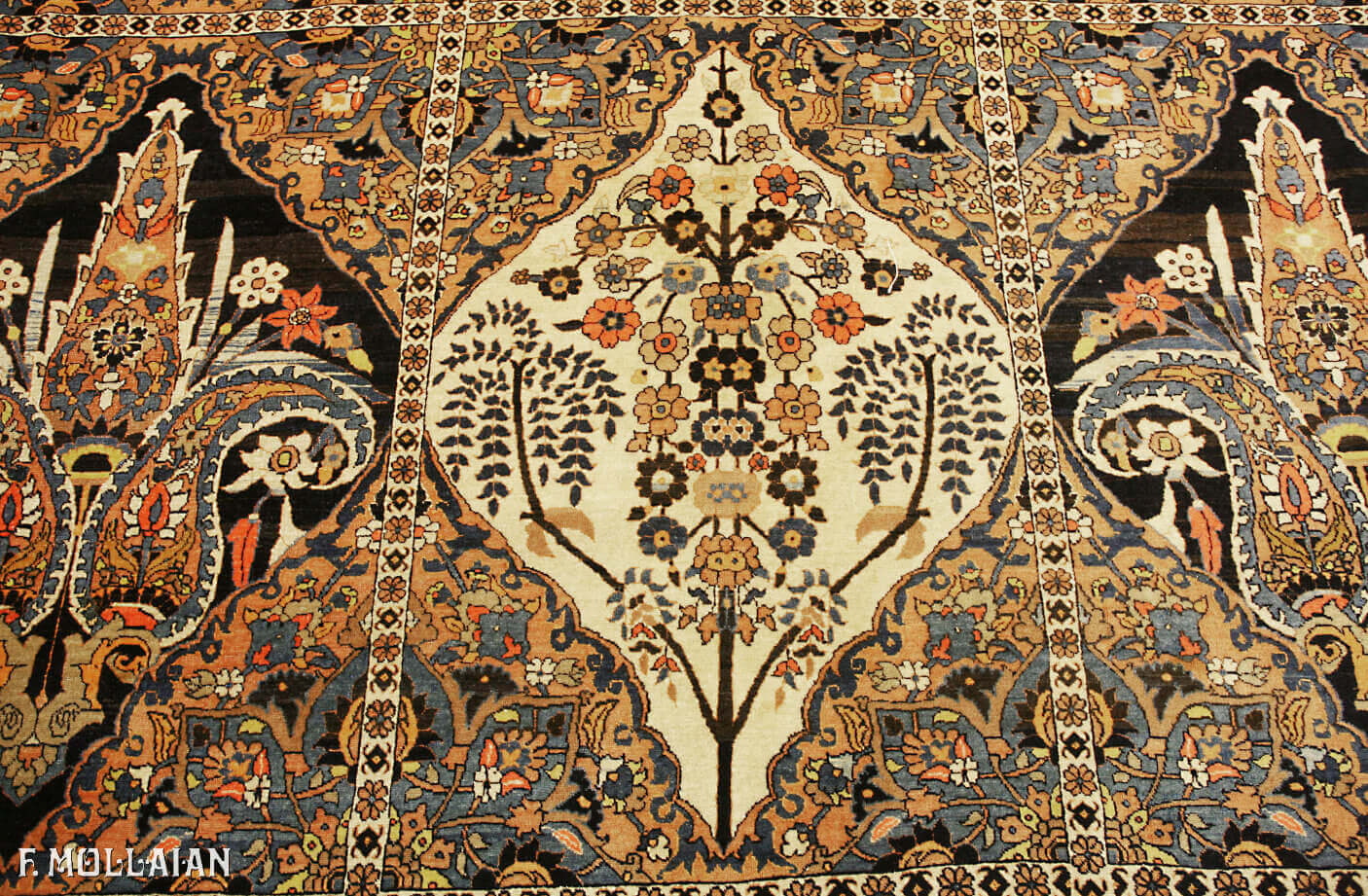 A Larg Antique Persian Tabriz Hadji Djalili Carpet n°:20541709